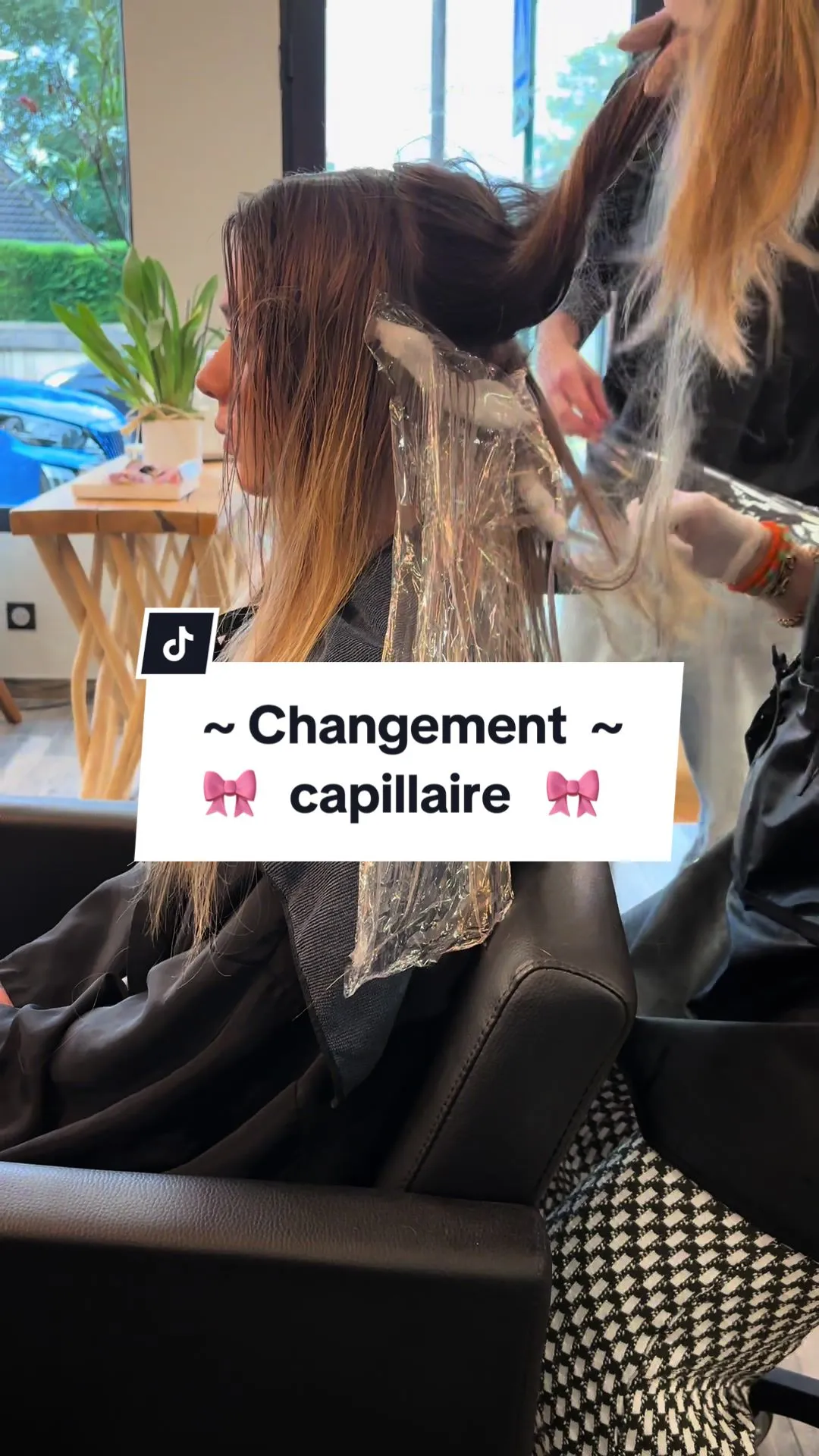 Vignette de la vidéo « Un changement de cheveux, en mini-vlog » de Natsumi